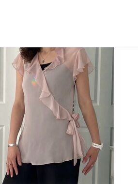 Blouse dusty pink sheer fabric / fine ruffles & bowed tied rose feminine detail